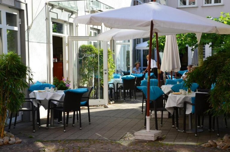 Restaurant 4, Hotel Mv Ller Cafv Wein Mondholzhotel, Würzburg