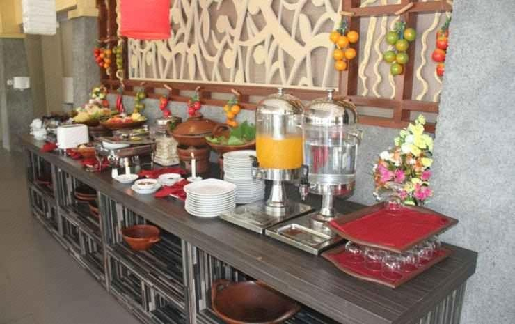 Food & Drinks, Ossa de Villa, Mimika