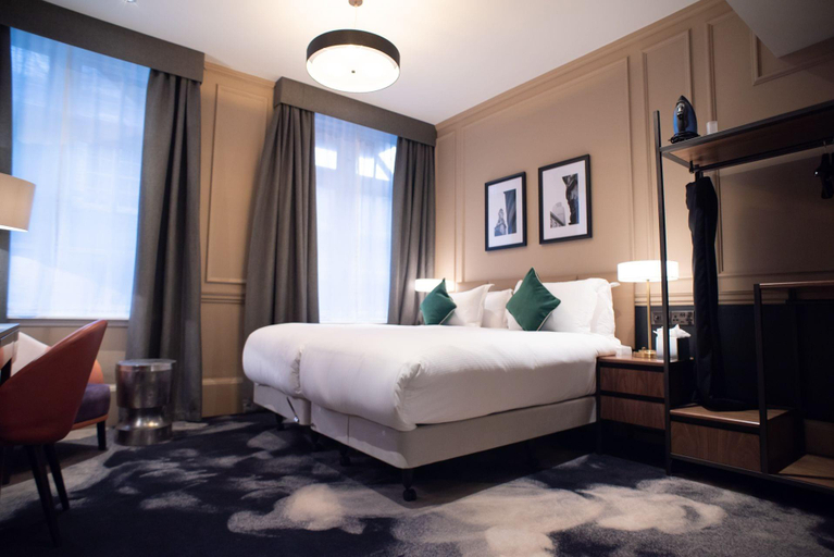 Room 3, Counting House, London