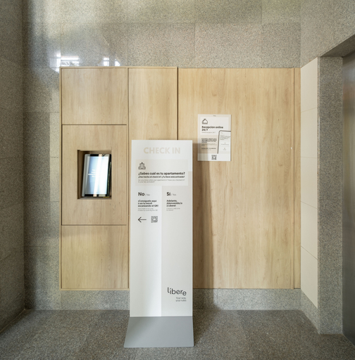 Lobby 2, Libere Pamplona Universidad, Navarra