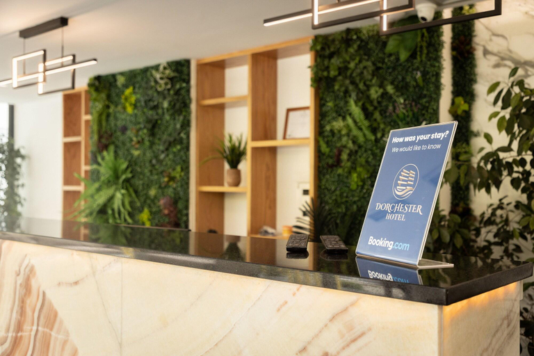 Lobby 5, Dorchester Hotel, Sarandës