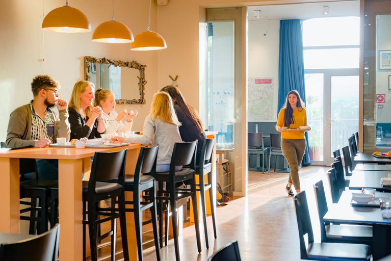Food & Drinks 5, Auberge De Jeunesse De Namur, Namur