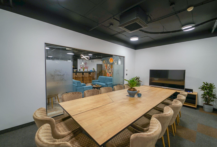 Room 5, Chors Like A Hotel | Capsule & Nft Boutique Host, Bratislava