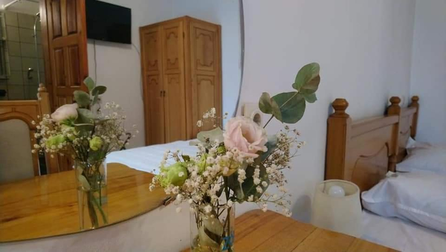 Bedroom 2, Park Hotel Amfora, Stolichna