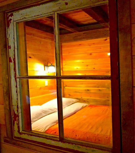 Bedroom 3, Logden Lodge, Central Kootenay