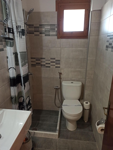 Bathroom 5, Summer Desire, Ionian Islands
