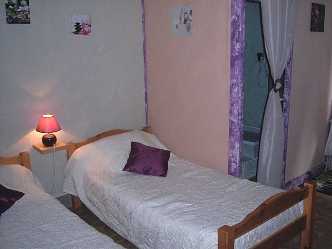 Bedroom 4, Hotel Edelweiss, Haute-Savoie