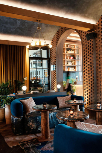 Public Area 3, The Manchester, Fayette