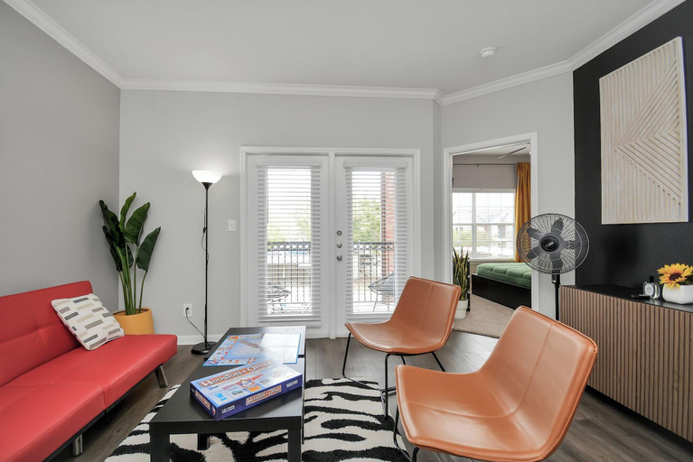 Public Area, Tx Home Group- San Antonio, Bexar