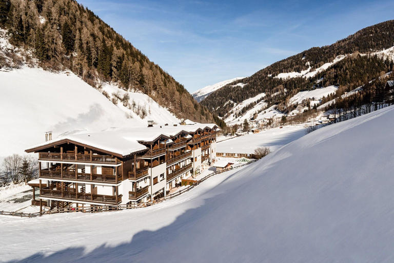 Exterior & Views 2, Hotel Almina, Bolzano
