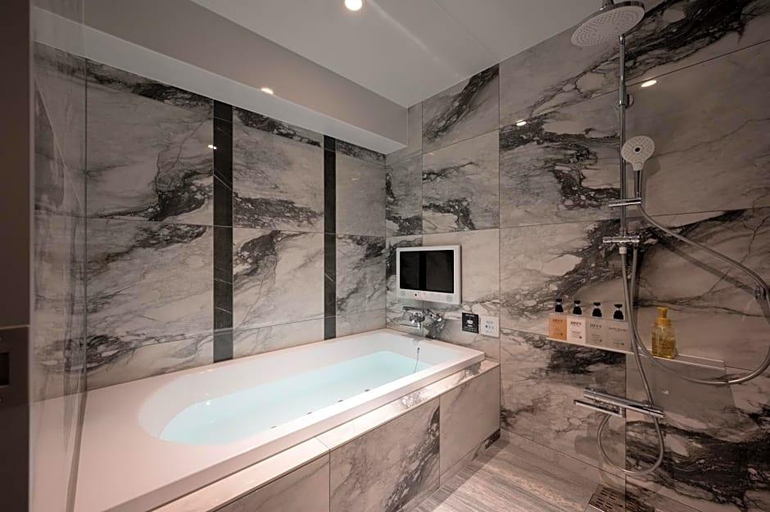 Bathroom 5, Hotel Varkin Ikebukuro Nishiguchi, Toshima