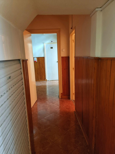 Bedroom 3, Bons Dias, Lisbon