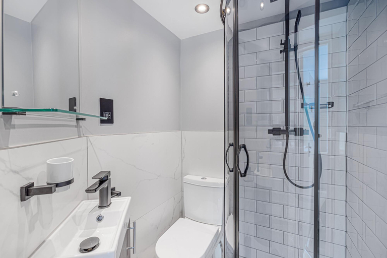 Room 3, Kensington Rooms 27 Philbeach Gardens, London