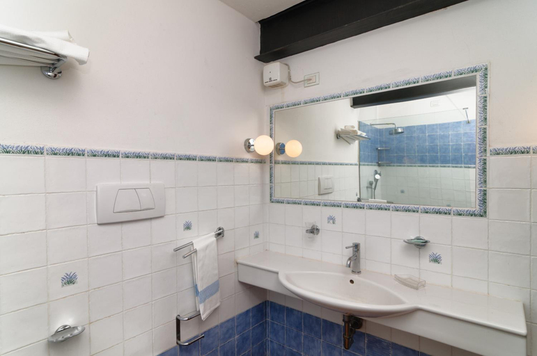 Bathroom 4, Le 7 Camicie, Siena