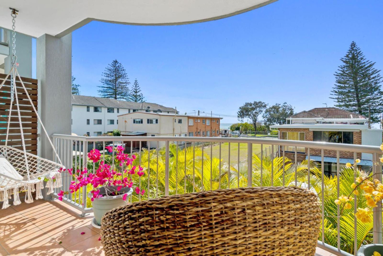 General view 2, Pacific Place Apartments, Gold Coast