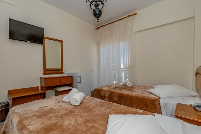 Bedroom 3, Hotel Alkyon, East Macedonia and Thrace
