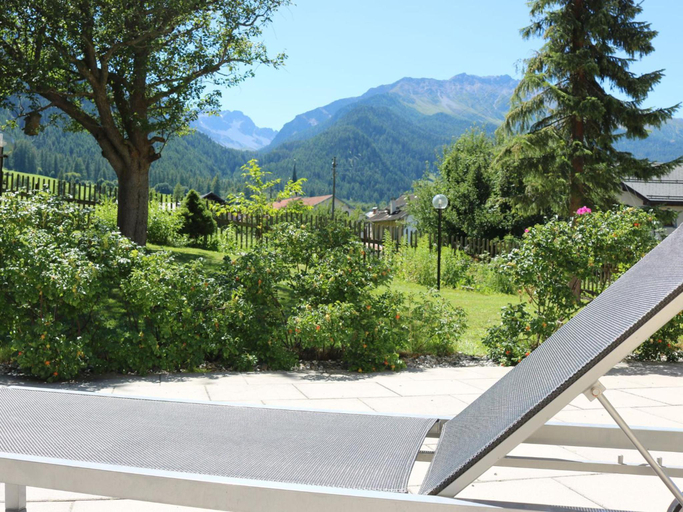General view 4, Hotel Schweizerhof Sta Maria, Inn