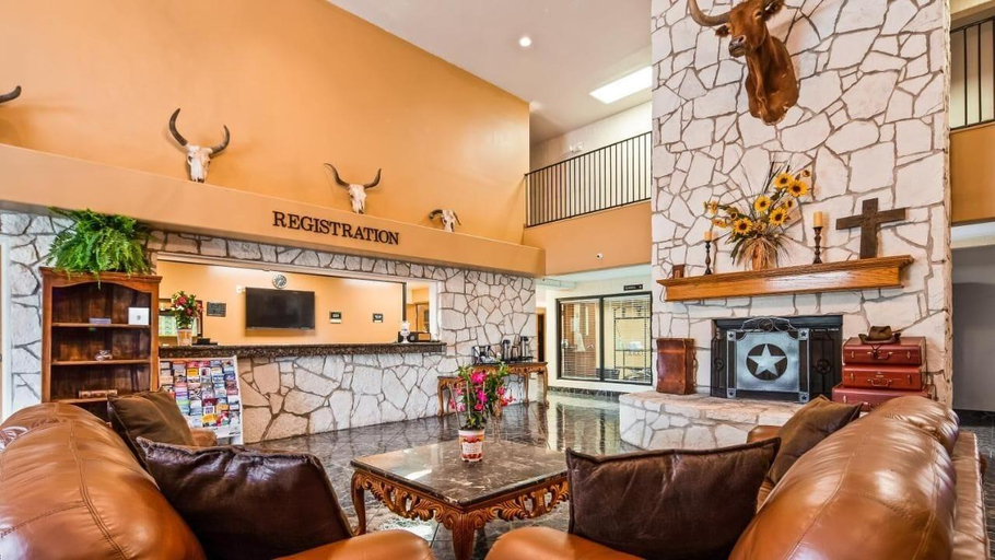 Lobby 3, Texaninn, Bee