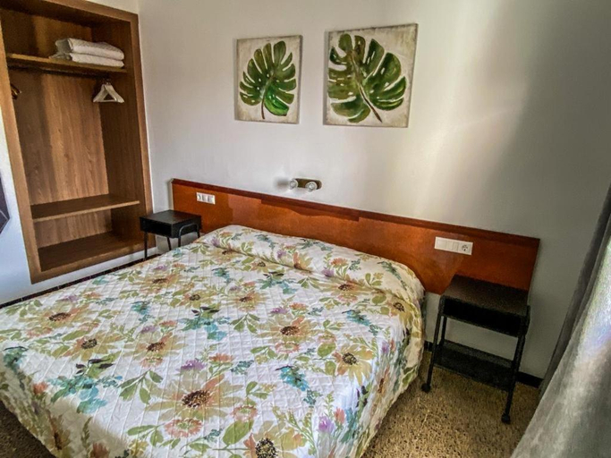 Bedroom 2, Hostal Ca N Pep, Baleares