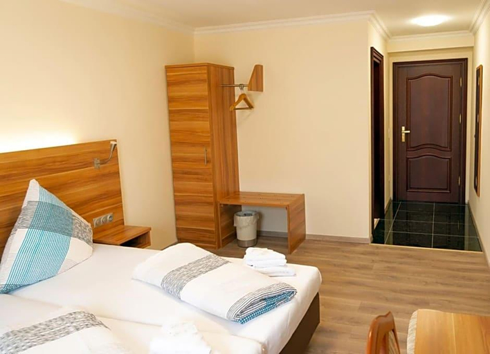 Bedroom 4, Hotel Kennedy, Nürnberg