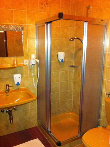 Bathroom 4, Maurer Gasthof Vinothek, Weiz