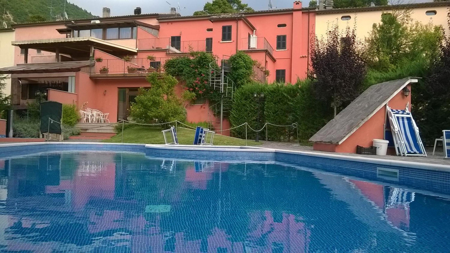 Sport & Beauty 5, Albergo Montenerone, Pesaro E Urbino