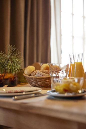 Food & Drinks 5, Berghuus Radons Gastro AG, Albula