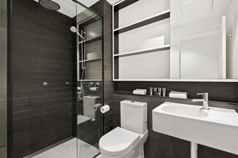 Bathroom 3, District Fitzroy, Melbourne