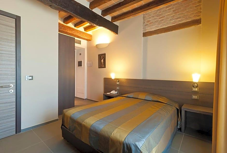 Bedroom 3, Locanda Sant Ambrogio, Reggio Nell'Emilia