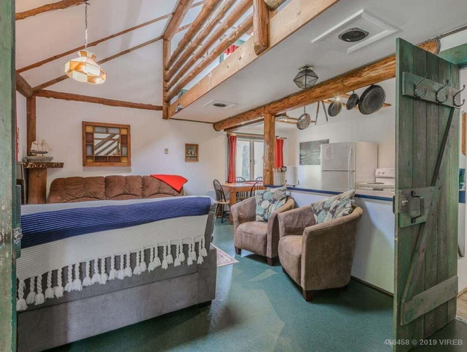 Bedroom 2, Woods End Landing, Alberni-Clayoquot