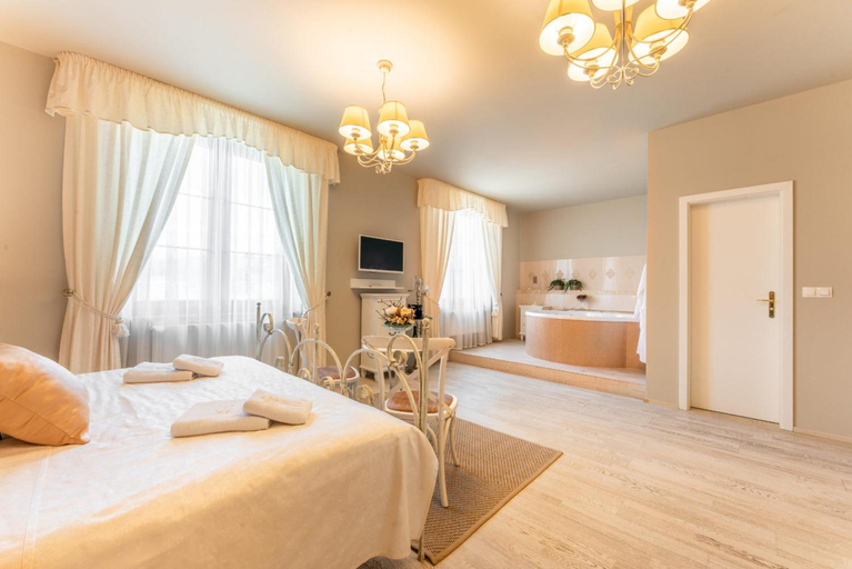 Bedroom 3, Hotel Plumlov, Prostějov