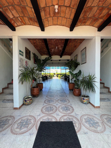 Public Area, Villas el Dorado, Compostela