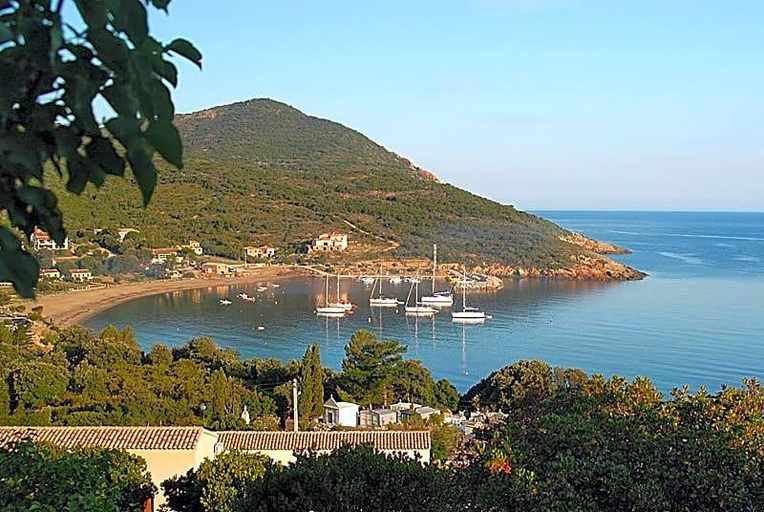 Lobby 4, Hv Tel L Alivu, Haute-Corse