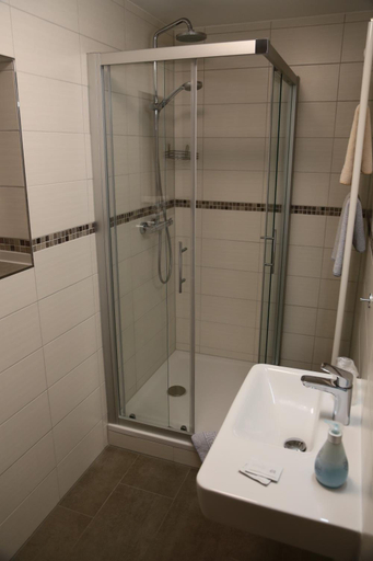 Bathroom 3, Hotel Munzert, Hof