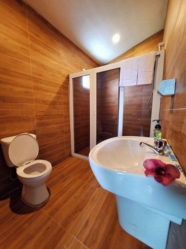 Bathroom 3, Island Accommodation Nadi, Ba