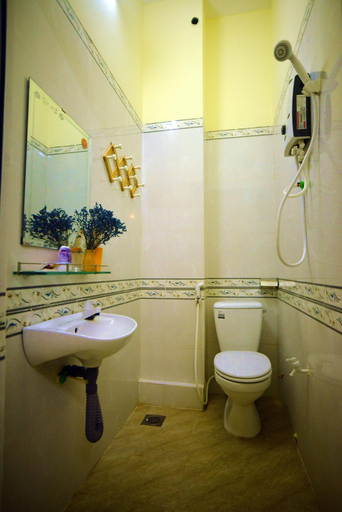 Bathroom 5, Quy Nhon Homestay BnB, Qui Nhơn