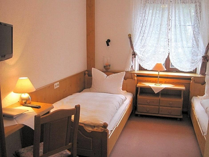 Bedroom 4, Hotel Restaurant Albans Sonne, Freudenstadt