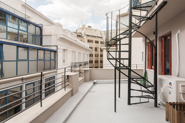 Terrace 4, Karitsi Place, Attica