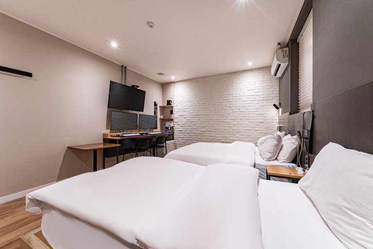 Bedroom 2, Cheongju The & Just Stay Chungbuk National University, Cheongju