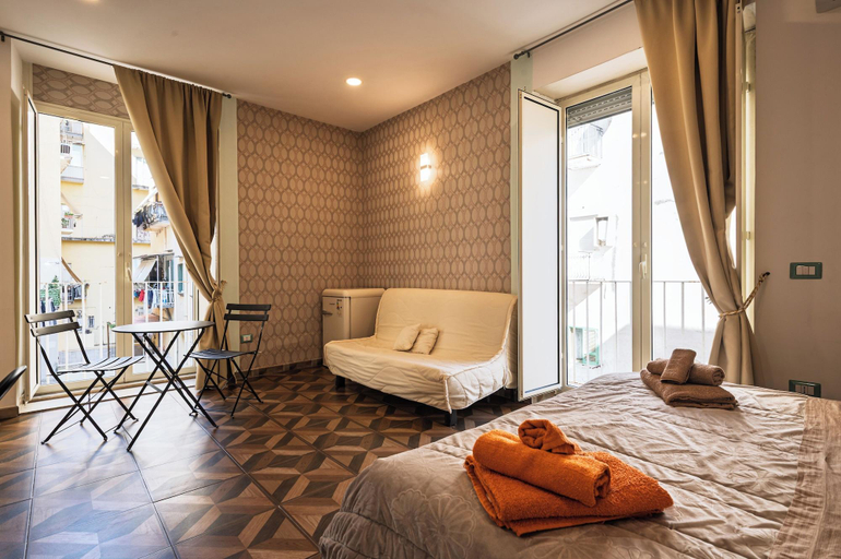 Bedroom 2, PIGNASECCA GUEST HOUSE, Napoli