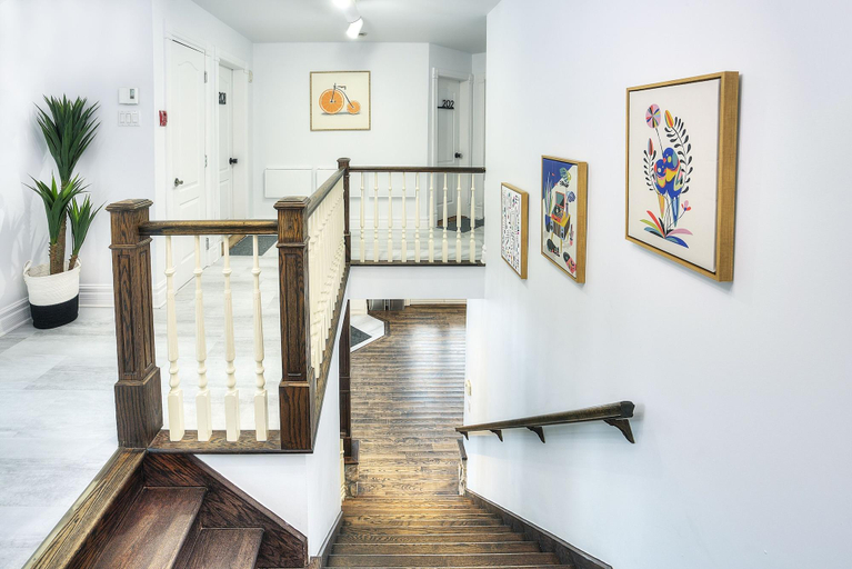 Public Area 2, 900 Tremblant, Les Laurentides