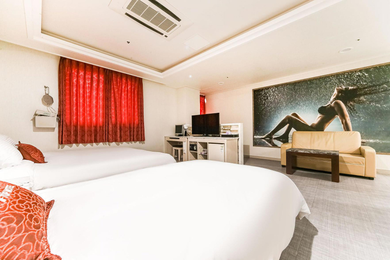 Bedroom 2, Changwon Jinhae TOP, Jinhae