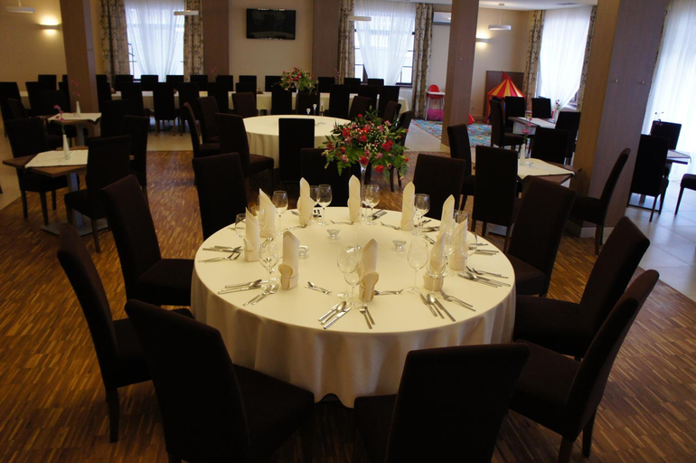 Food & Drinks 1, Hotel Camelot, Wałbrzych