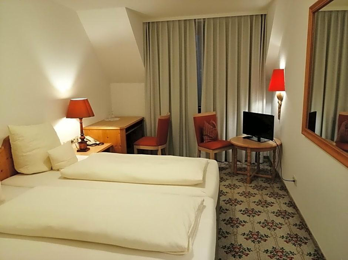 Bedroom 4, Landhotel Reckenberg, Breisgau-Hochschwarzwald