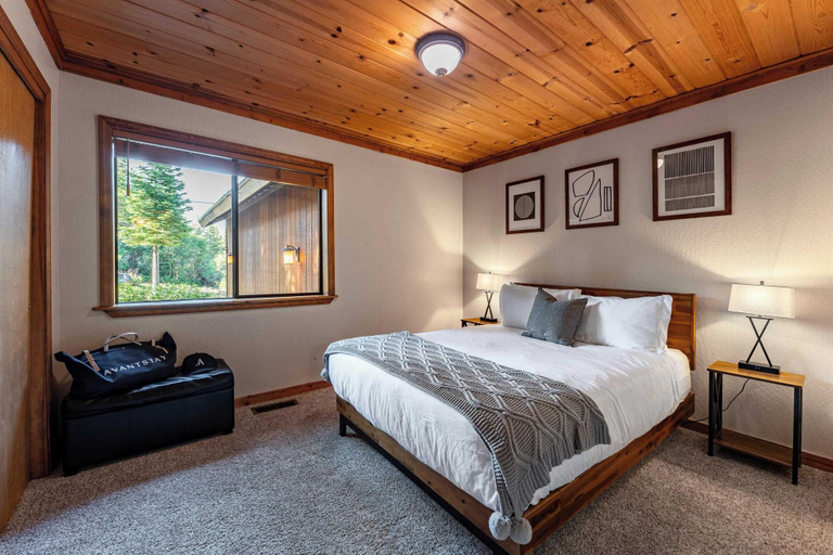 Bedroom 3, Whiskey Springs By Avantstay Classic Cabin Near , Nevada