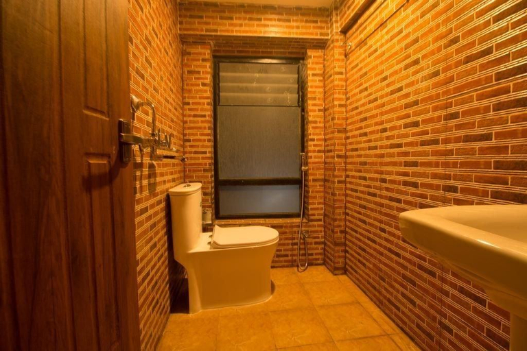 Bathroom 4, Hotel Layaku Durbar, Bagmati