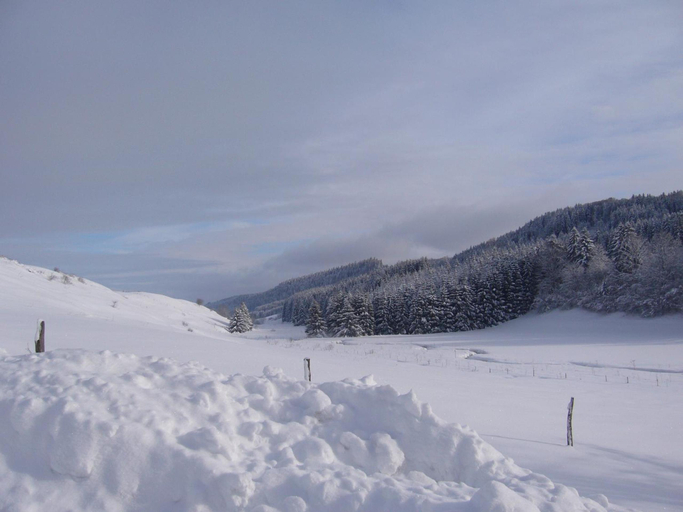 Exterior & Views 2, Hotel Auberge Du Grand Git, Doubs