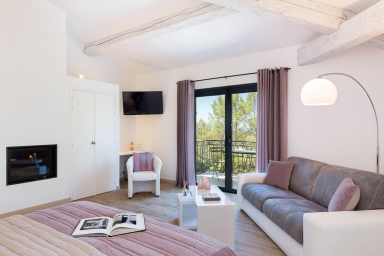Bedroom 4, Les chambres du Château Rasque, Var
