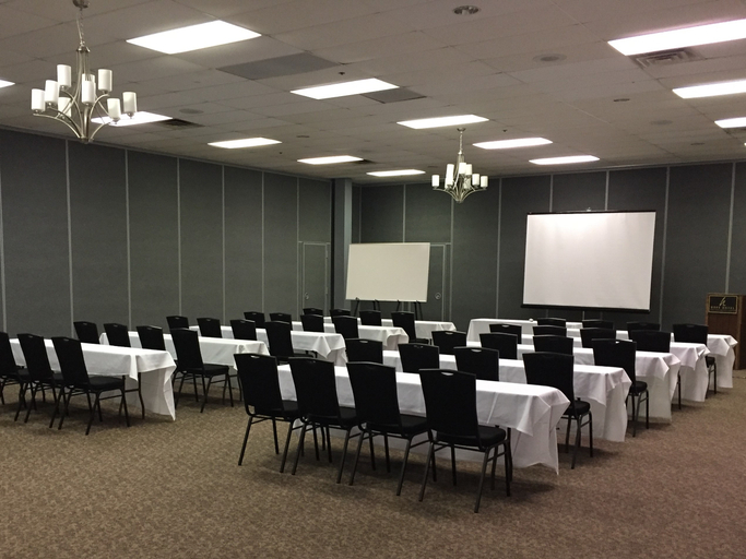 Conferences 3, Hope Hotel & Conference Center, Greene