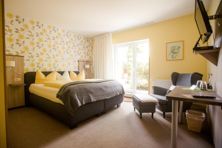 Bedroom 2, Hotel Zur Kutsche, Mittelsachsen
